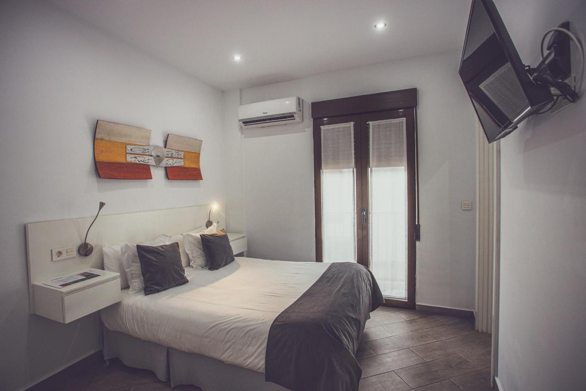 Habitaciones El Olivo, Calidad Y Reformardo Ubeda  Luaran gambar